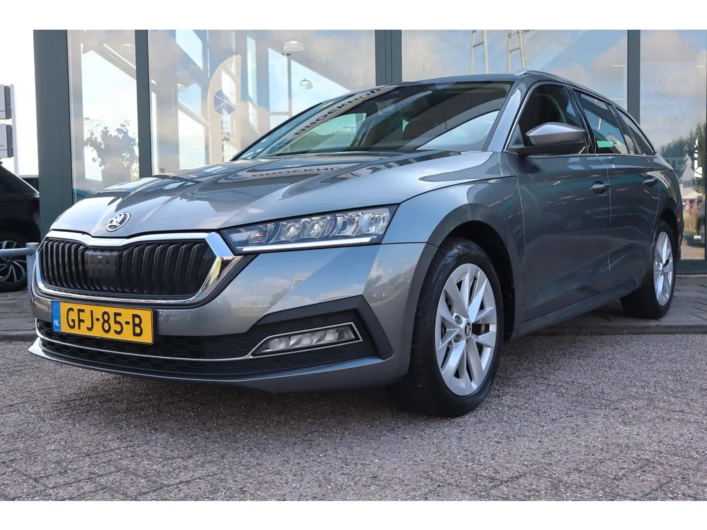 Škoda Octavia (2024) — foto 1