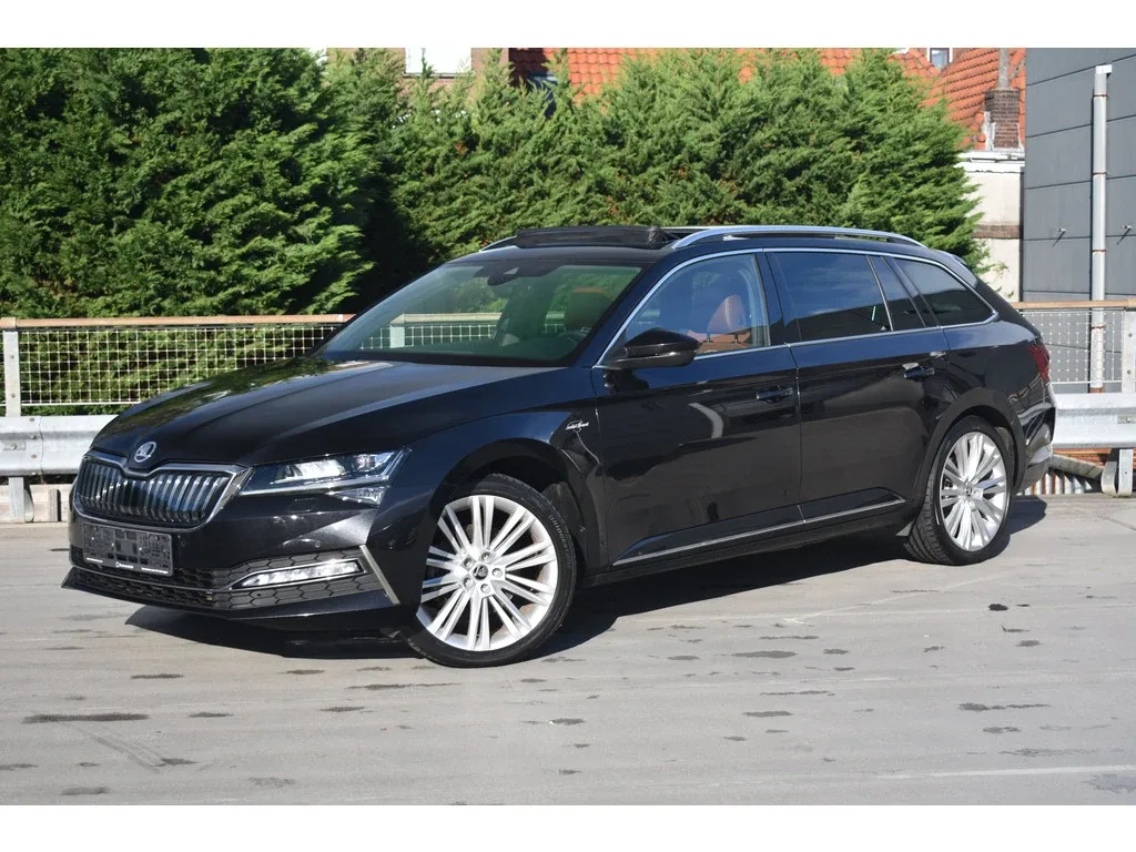 Škoda Superb (2023) — foto 1