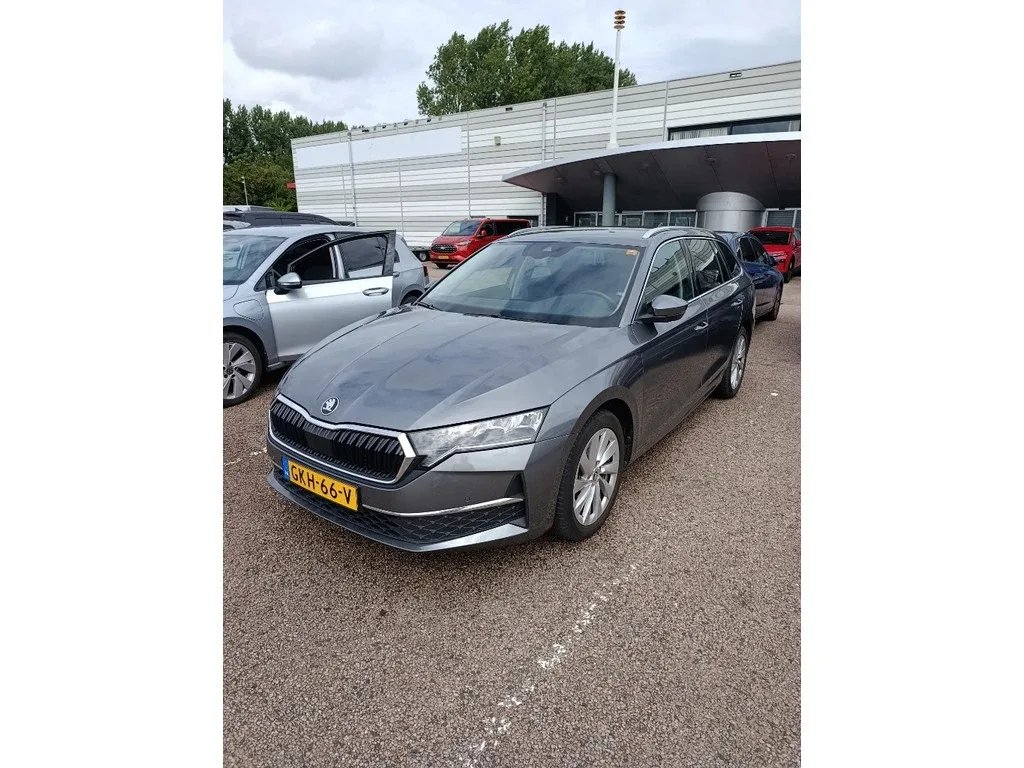 Škoda Octavia (2024) — foto 1