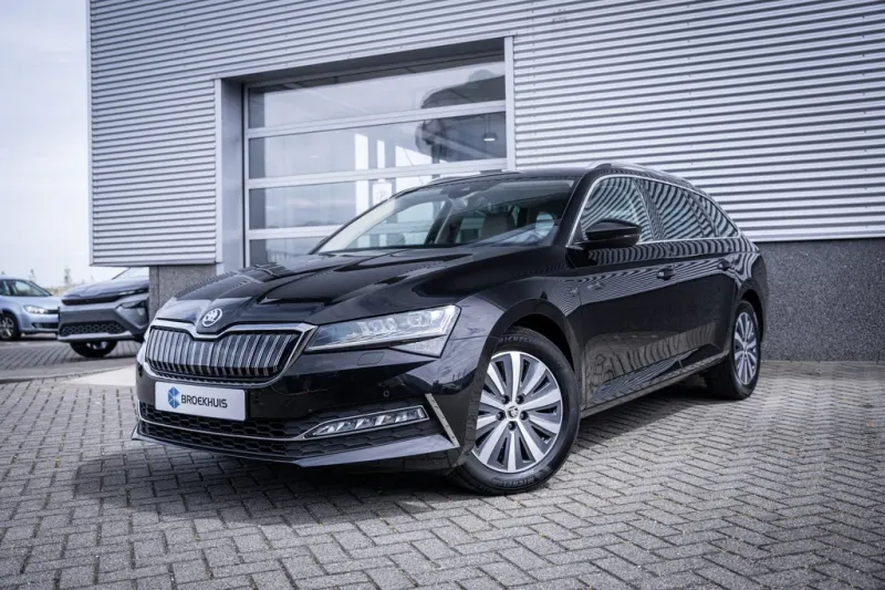 Škoda Superb (2022)