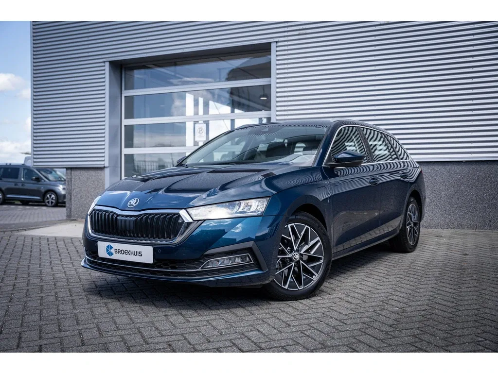 Škoda Octavia (2023) — foto 1