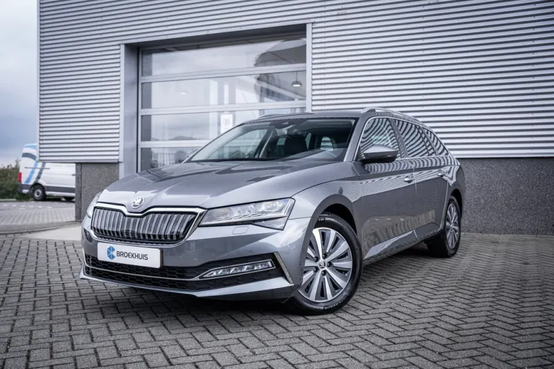 Škoda Superb (2025)
