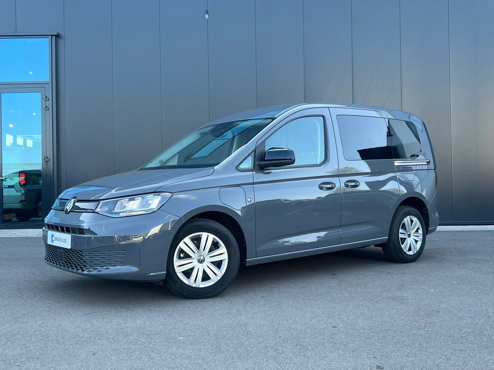 Volkswagen Caddy (2025) — foto 1