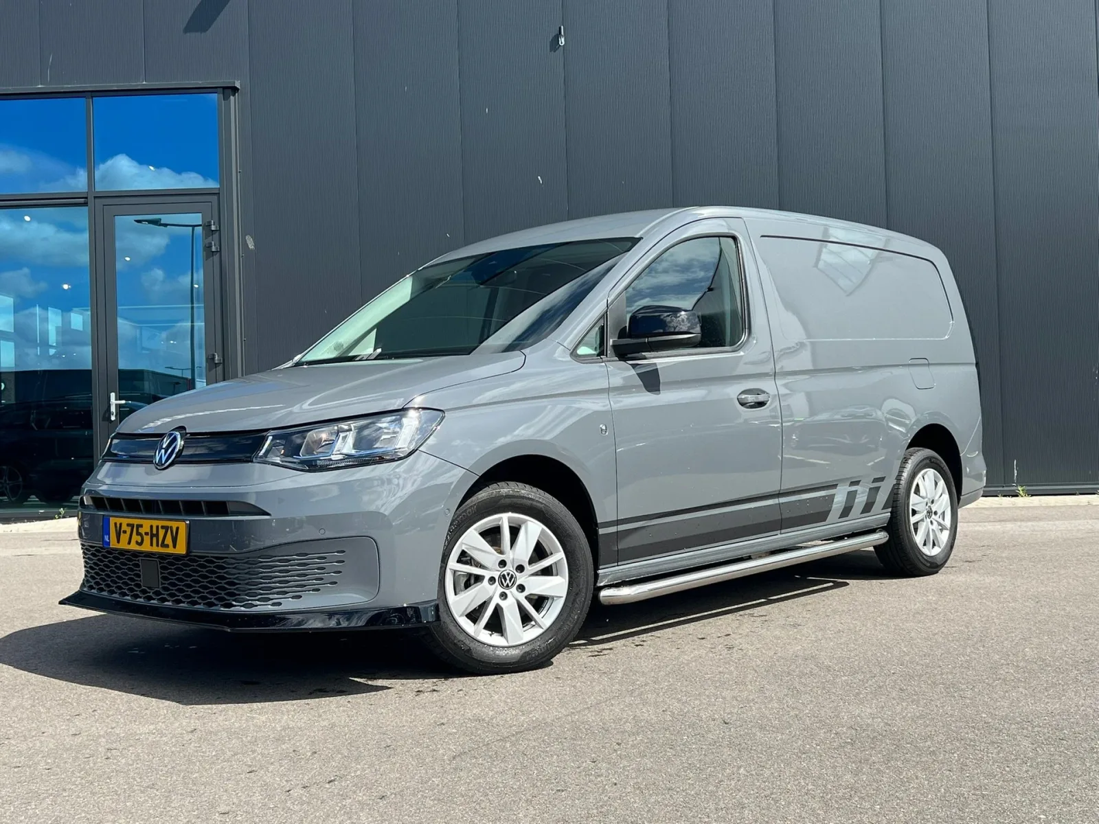 Volkswagen Caddy (2024) — foto 1