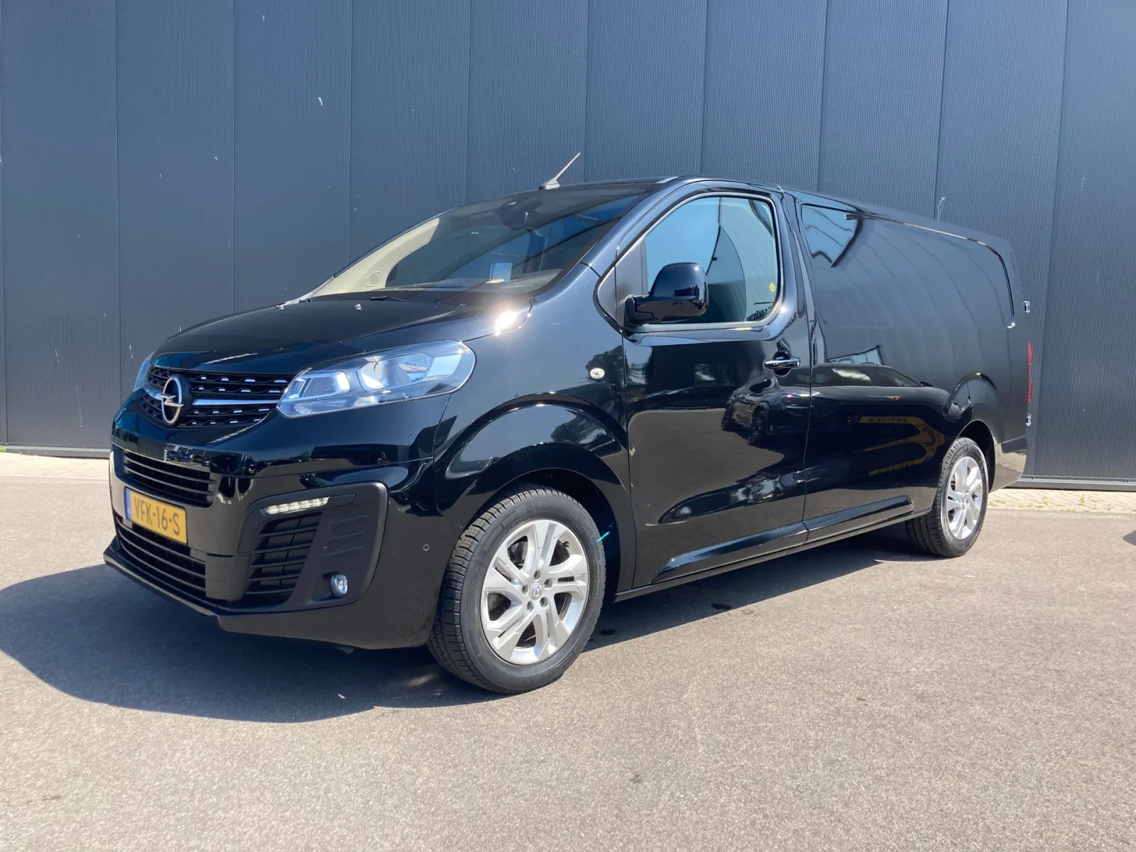 Opel Vivaro (2020) — foto 1
