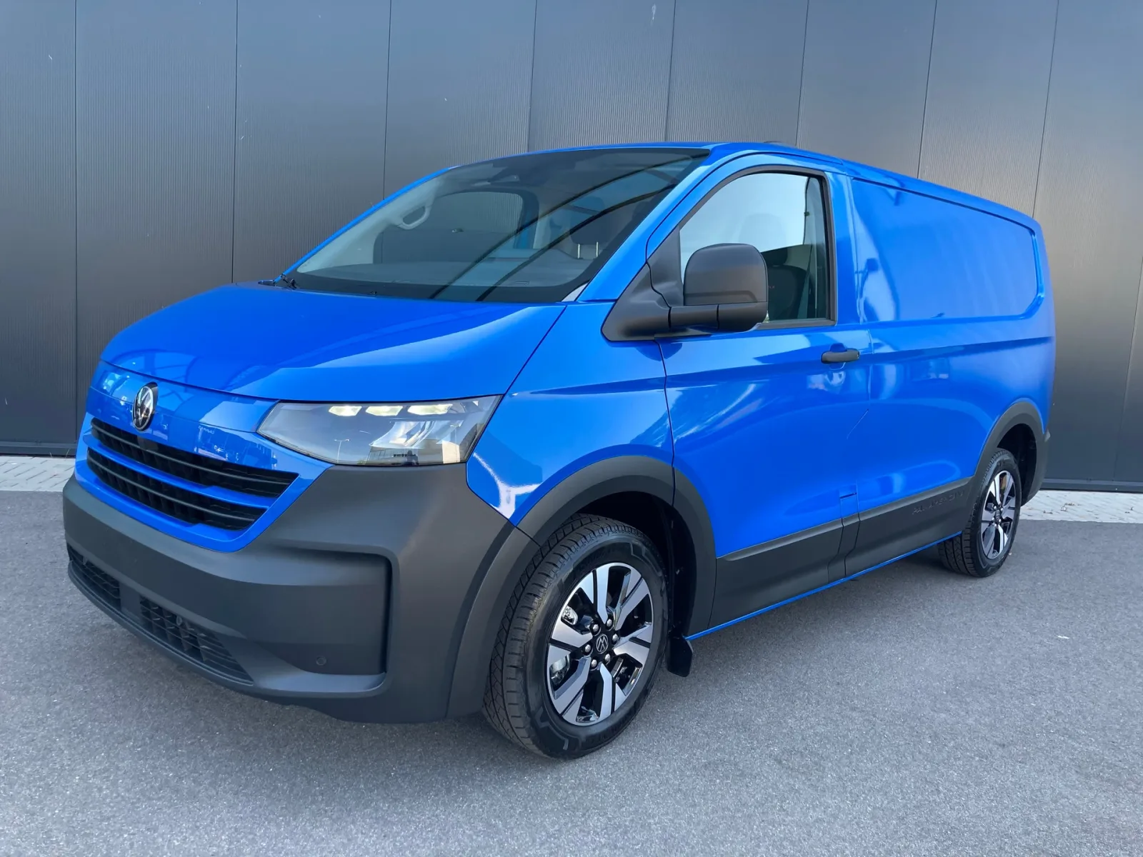 Volkswagen E-Transporter (2025) — foto 1