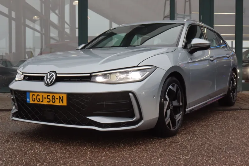Volkswagen Passat (2024)