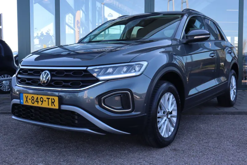 Volkswagen T-Roc (2024)