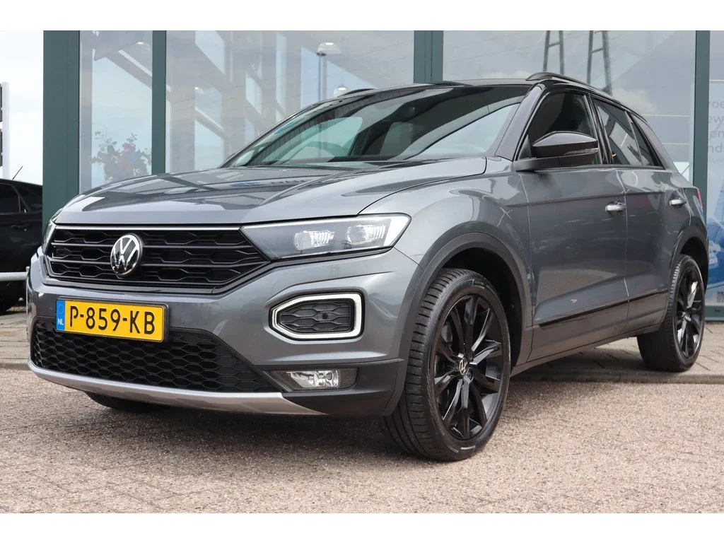 Volkswagen T-Roc (2022) — foto 1