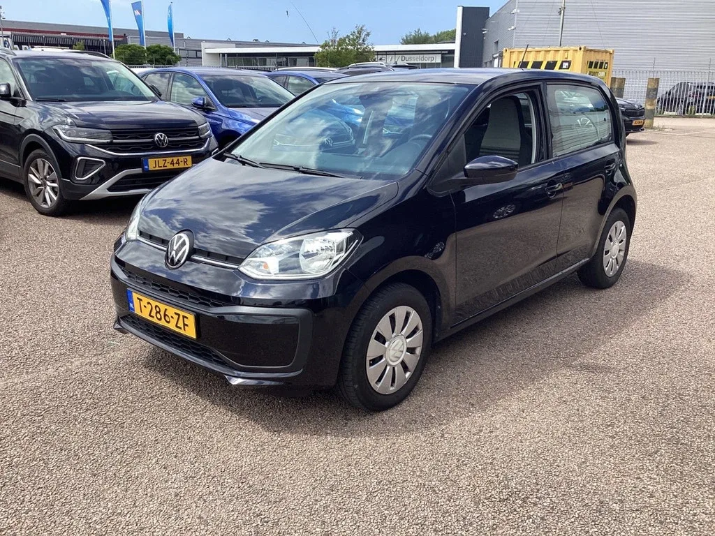 Volkswagen Up! (2023) — foto 1