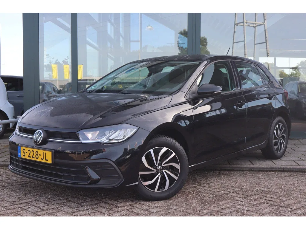 Volkswagen Polo (2023) — foto 1