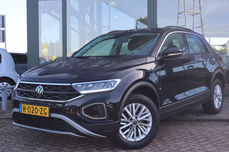 Volkswagen T-Roc (2023)