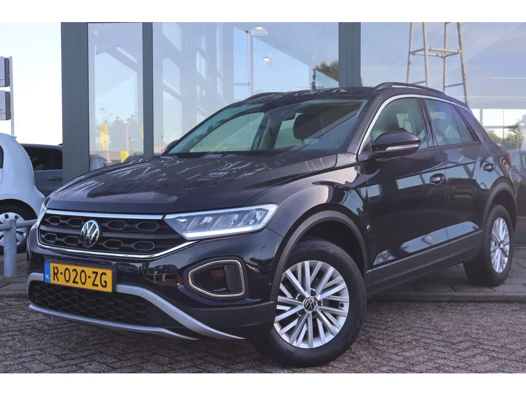 Volkswagen T-Roc (2023) — foto 1