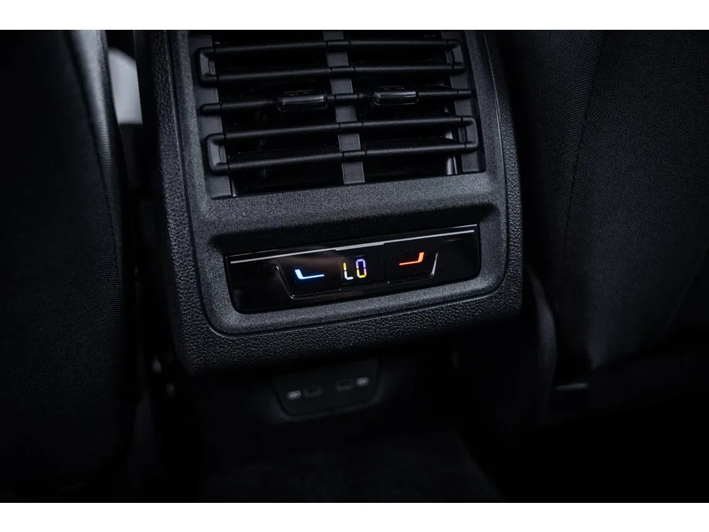 Volkswagen Golf (2026) — foto 1