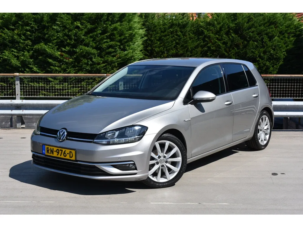 Volkswagen Golf (2018) — foto 1