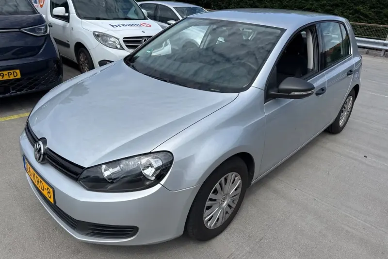 Volkswagen Golf (2010)