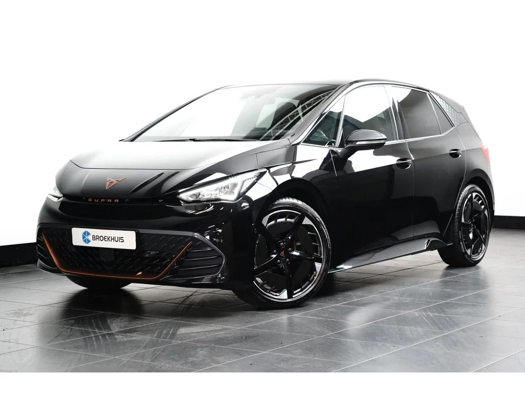 CUPRA Born (2024) — foto 1