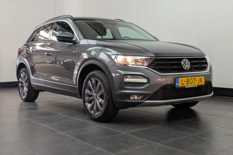Volkswagen T-Roc (2021)