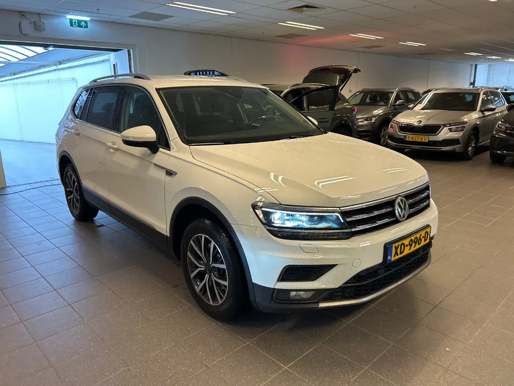 Volkswagen Tiguan (2018) — foto 1