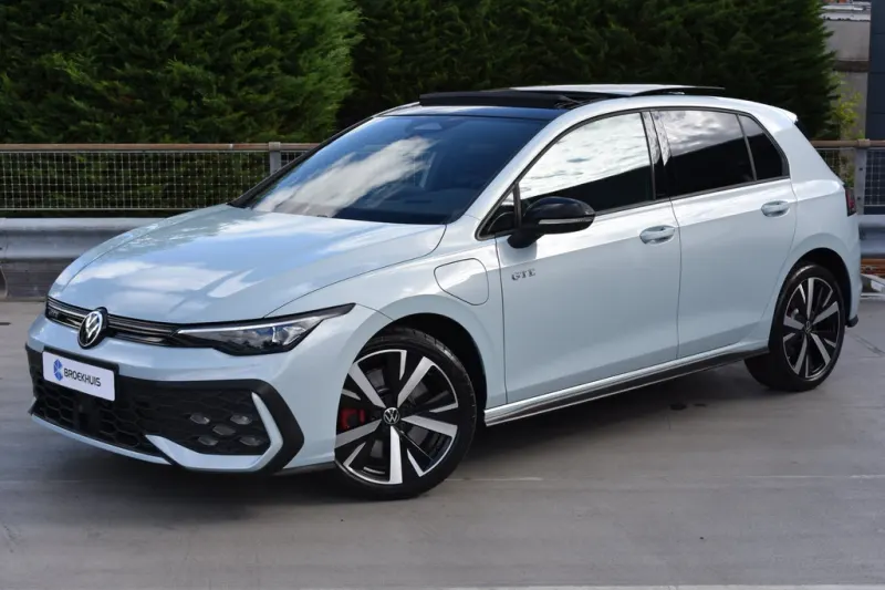 Volkswagen Golf (2025)