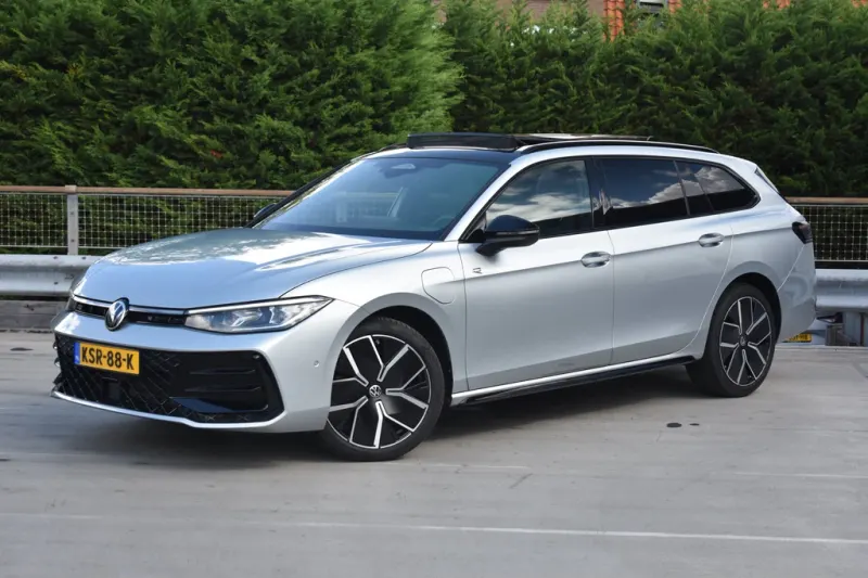 Volkswagen Passat (2025)