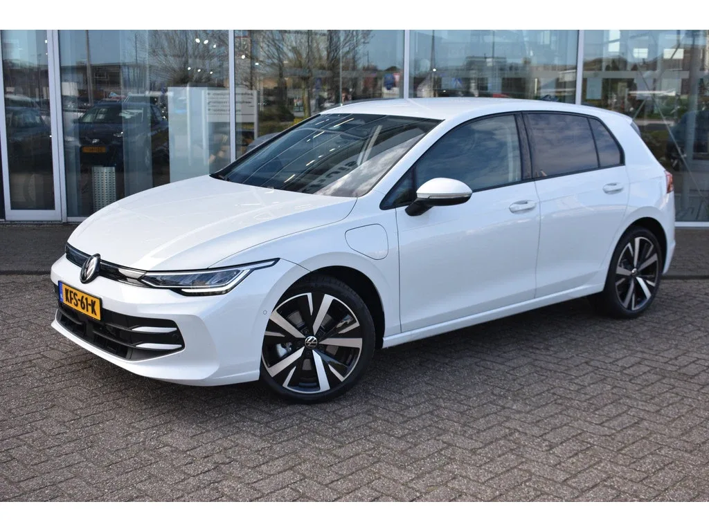 Volkswagen Golf (2026) — foto 1