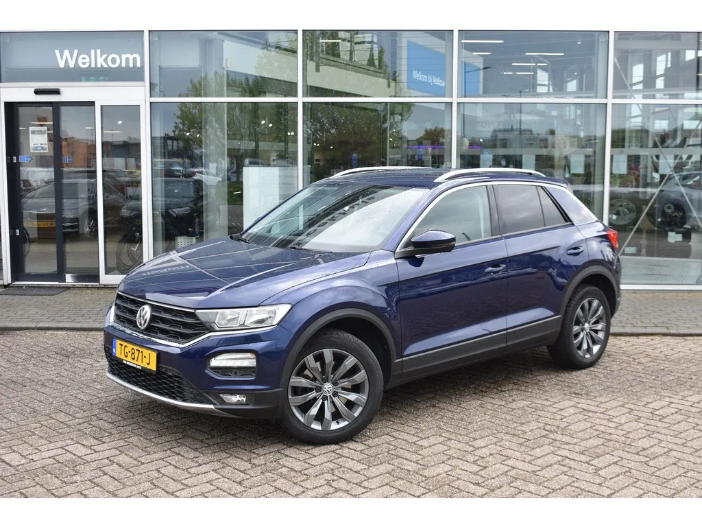 Volkswagen T-Roc (2018) — foto 1