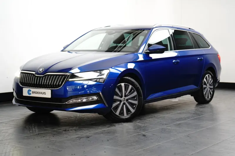 Škoda Superb (2022)