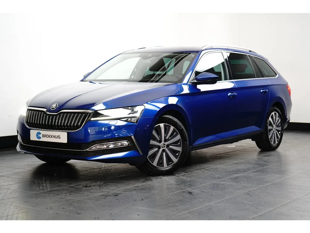 Škoda Superb (2022) — foto 1