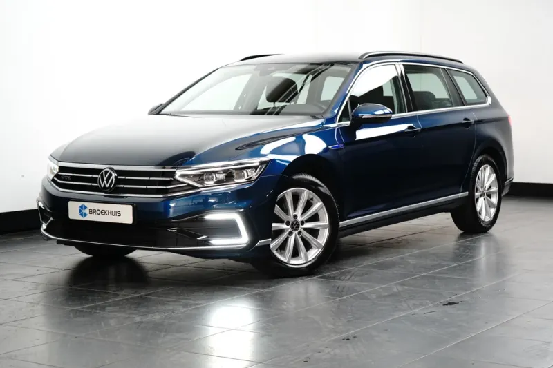 Volkswagen Passat (2023)