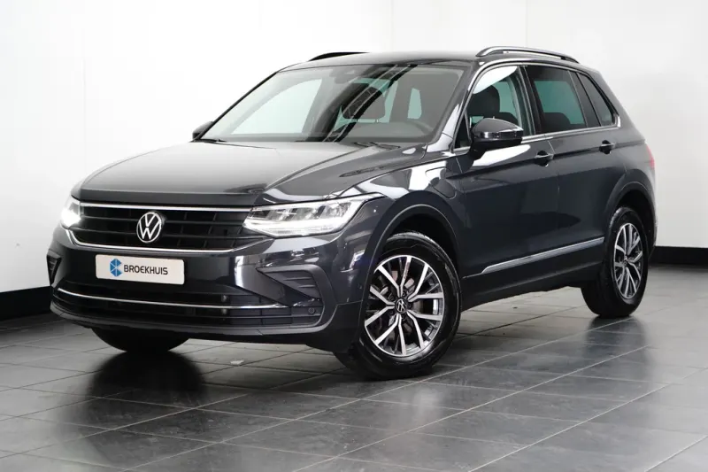 Volkswagen Tiguan (2022)