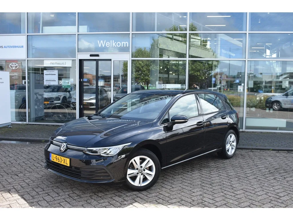 Volkswagen Golf (2021) — foto 1