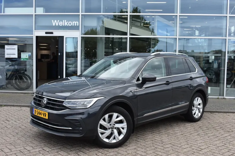 Volkswagen Tiguan (2022)