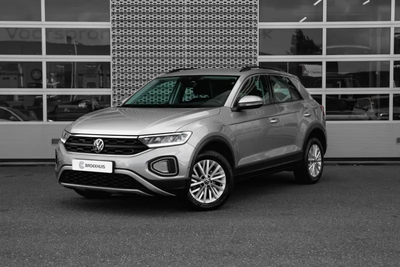 Volkswagen T-Roc (2023)