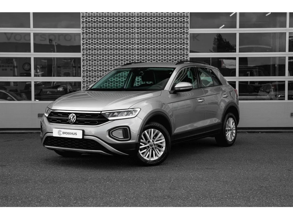 Volkswagen T-Roc (2023) — foto 1