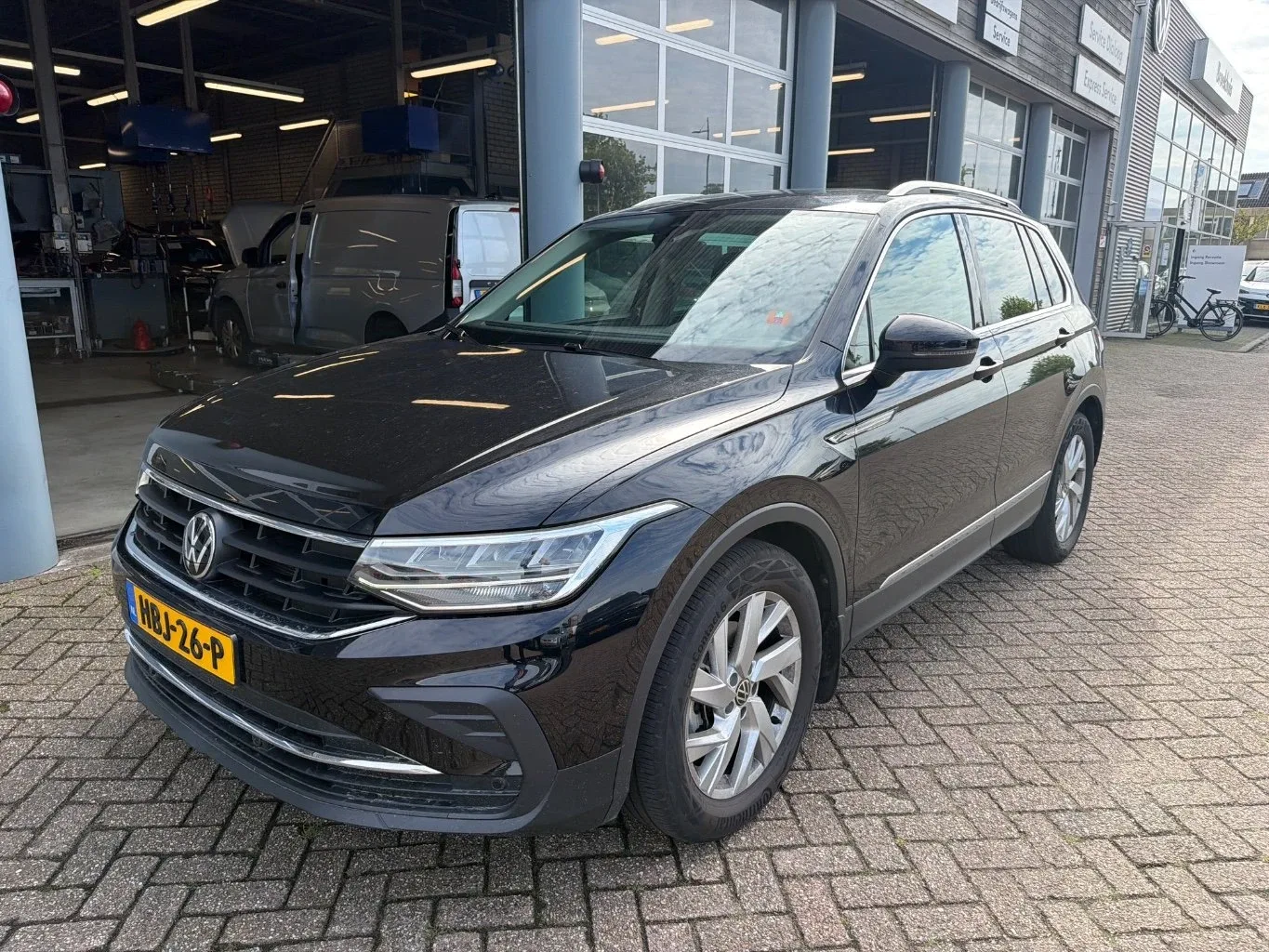 Volkswagen Tiguan (2023) — foto 1
