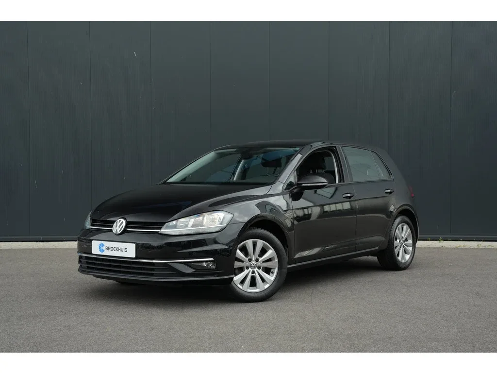 Volkswagen Golf (2018) — foto 1