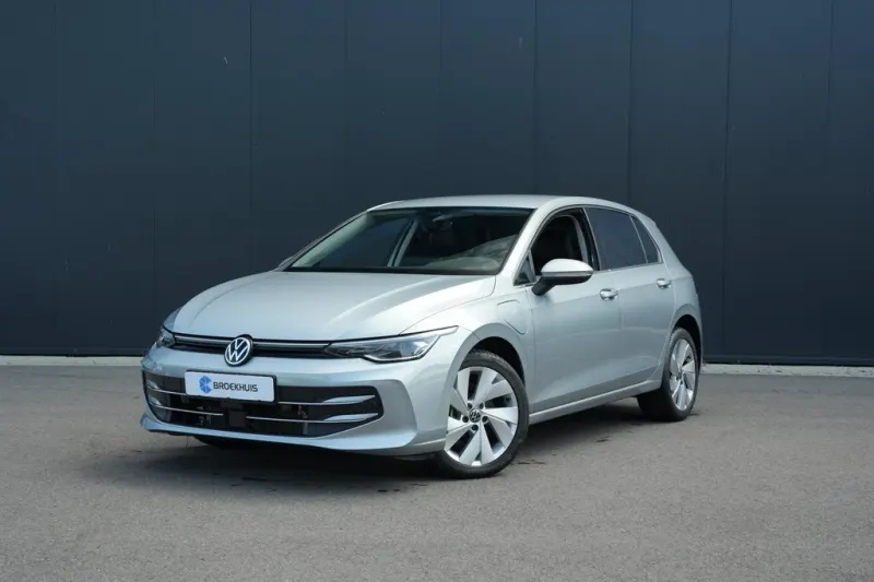 Volkswagen Golf (2025)