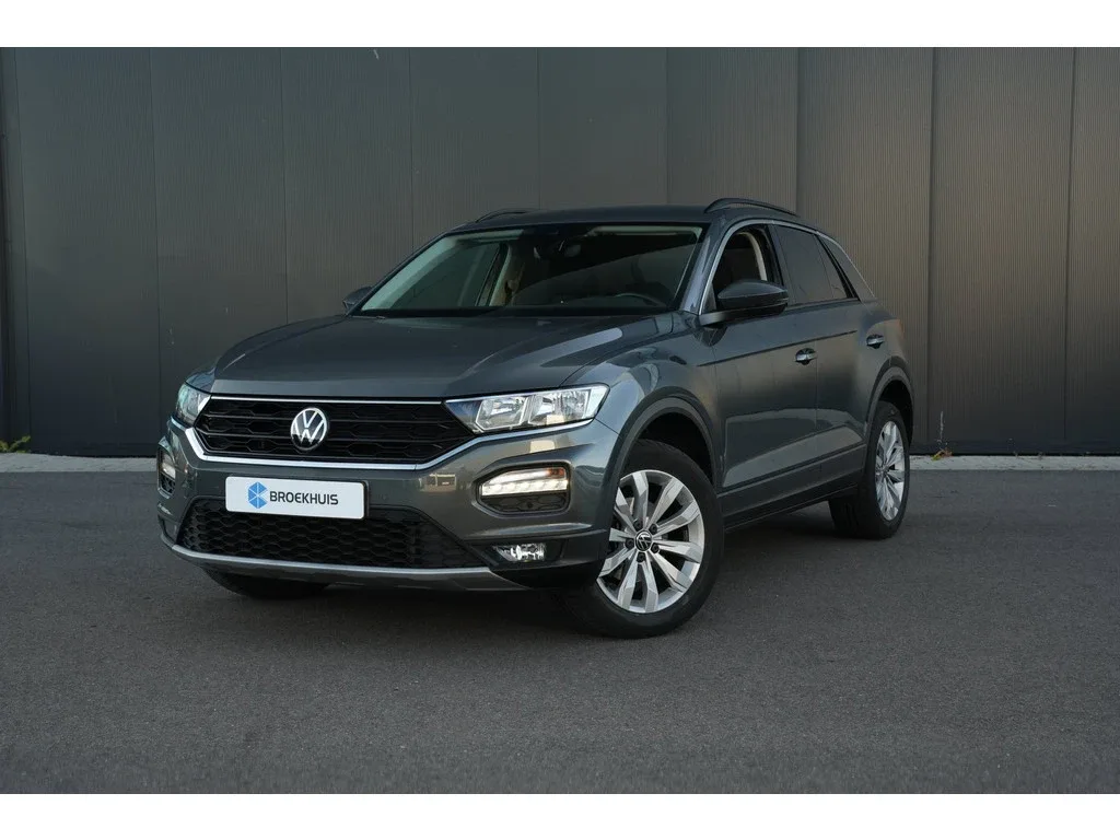 Volkswagen T-Roc (2021) — foto 1