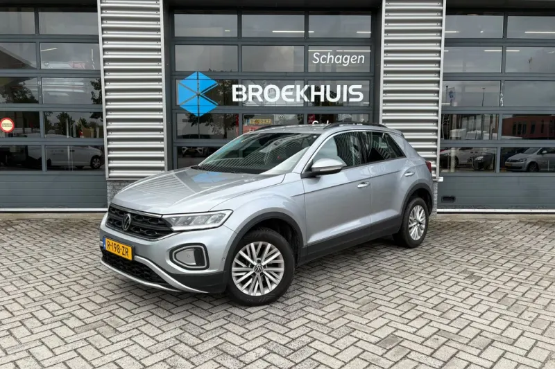 Volkswagen T-Roc (2023)