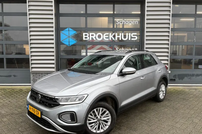 Volkswagen T-Roc (2023)