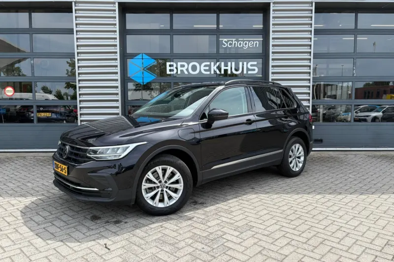 Volkswagen Tiguan (2022)