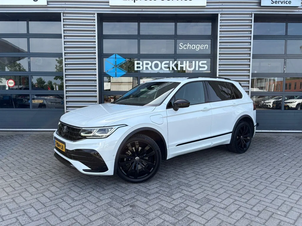 Volkswagen Tiguan (2023) — foto 1