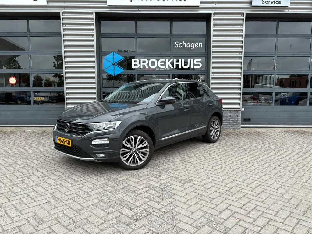 Volkswagen T-Roc (2020) — foto 1