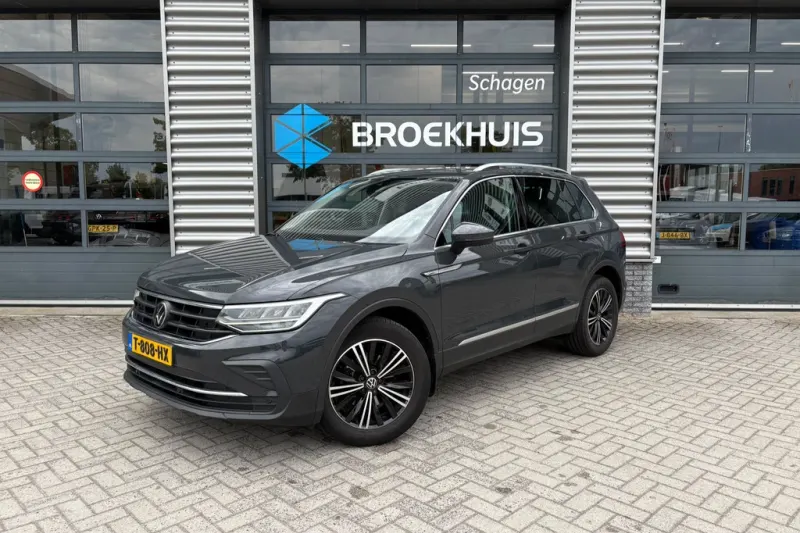 Volkswagen Tiguan (2022)