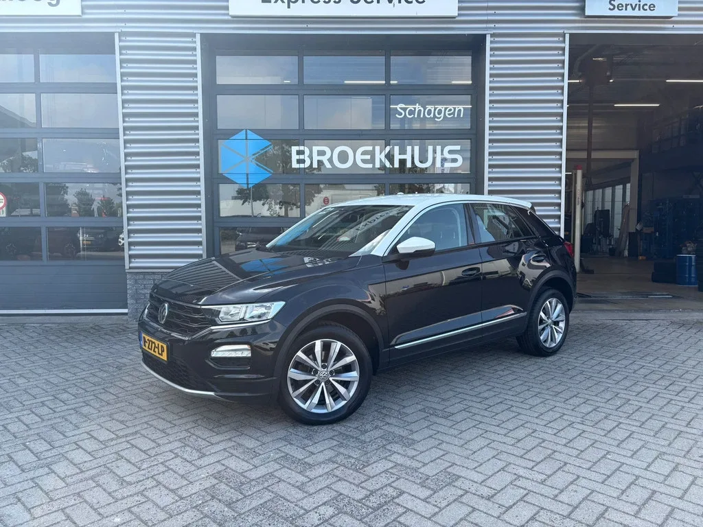 Volkswagen T-Roc (2019) — foto 1