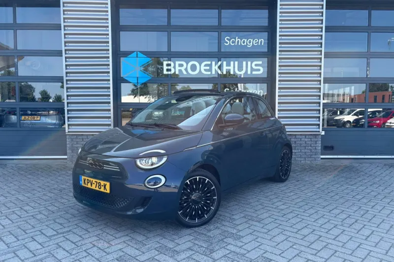 Fiat 500C (2023)