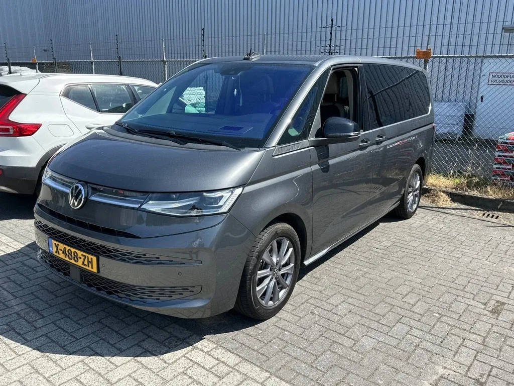 Volkswagen Multivan (2024) — foto 1