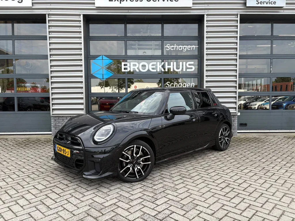 MINI John Cooper Works (2024) — foto 1