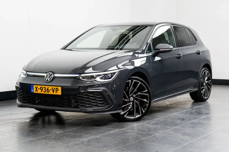 Volkswagen Golf (2021)
